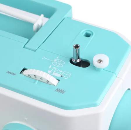 Электромеханическая швейная машина Necchi Q134A