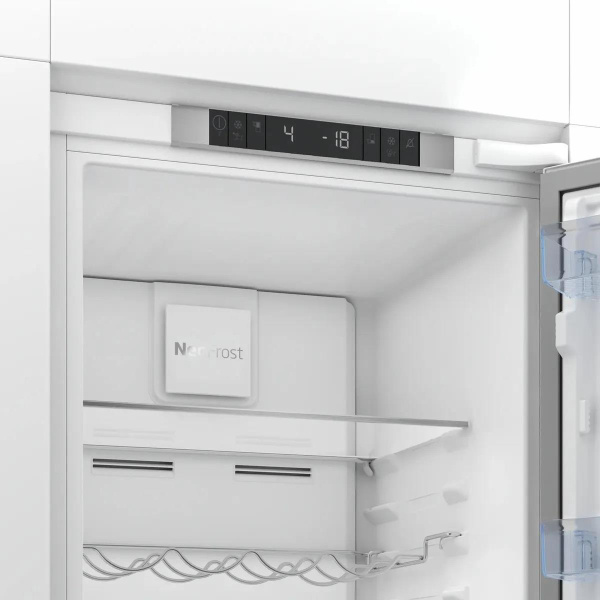 Холодильник встраиваемый Beko BCNA306E3S
