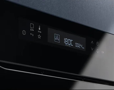 Встраиваемый Электрический духовой шкаф Electrolux EOE7P31Z, цвет Чёрный
