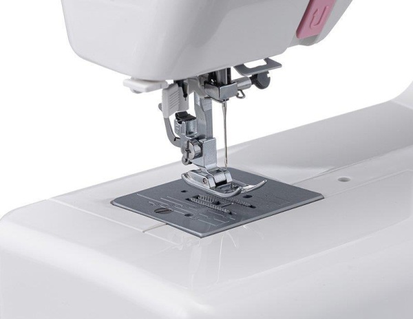 Электромеханическая швейная машина Janome XE337