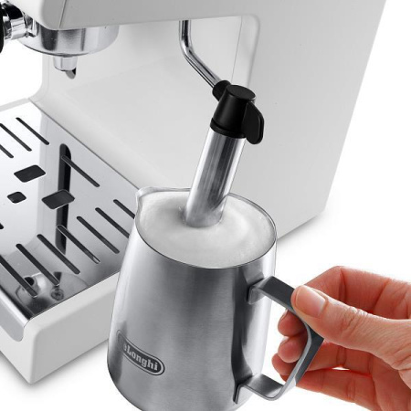 Кофеварка DeLonghi ECP33.21.W
